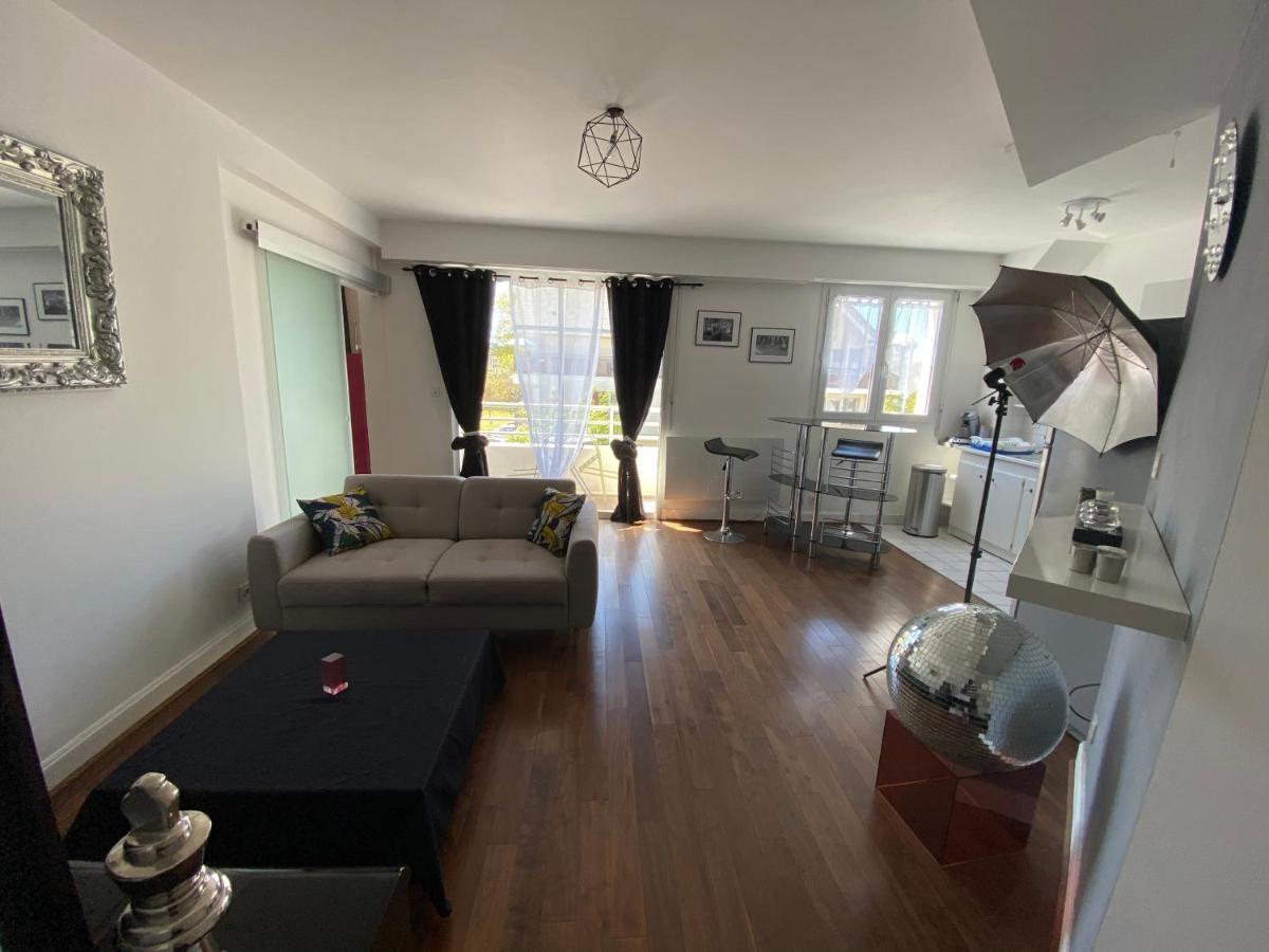 Charmant Appartement En Bord De Cher Saint-Avertin Exterior foto